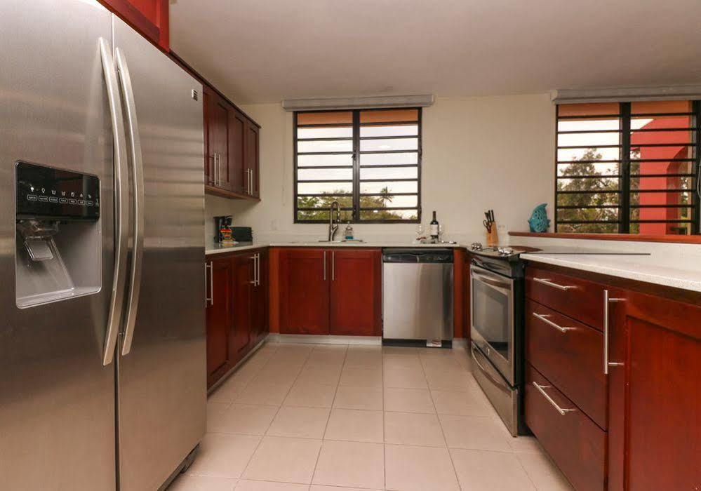 The Plaza Suites Humacao Esterno foto